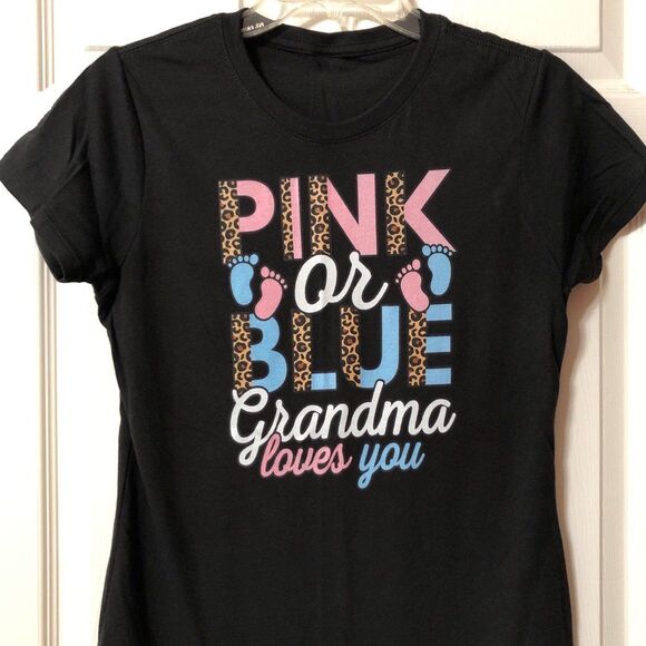 Gender Reveal Top for Grandma, Size Small, PINK or BLUE GRANDMA LOVES YOU - Picture 1 of 8